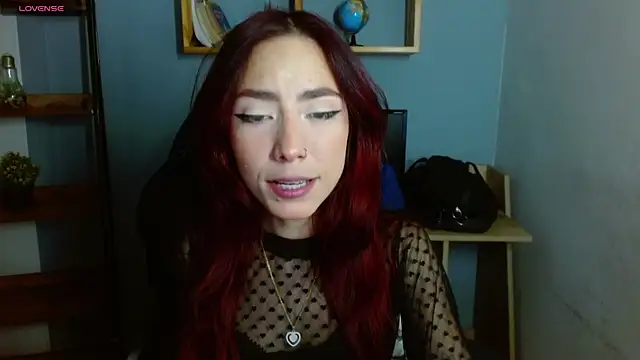 Snapshot of Erika_Stevens chatting on December 22, 2024, 2:06 pm Erika Stevens online show from December 22, 2024, 2:06 pm