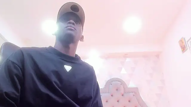 JacksonMuller  online show from December 31, 2024, 2:58 pm