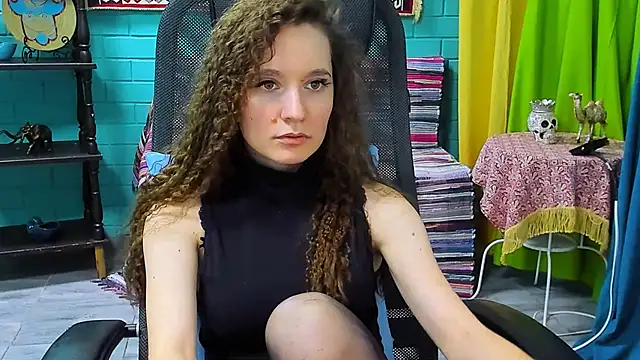 Miss Barbara  online show from February 24, 2025, 2:26 pm