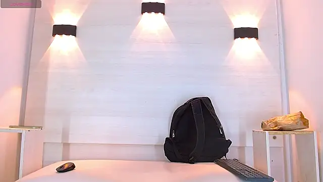 jeic 18 online show from October 11, 2025, 12:58 pm