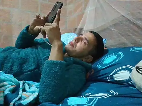 jhonnyhot 69 online show from February 16, 2026, 6:20 am