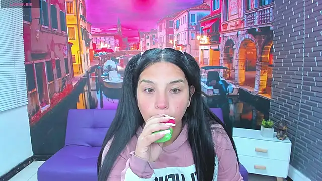 Small naughty  online show from December 3, 2025, 1:42 pm