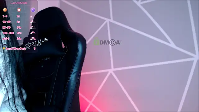 Snapshot of lilylouisee chatting on December 3, 2024, 5:23 pm lilylouisee online show from December 3, 2024, 5:23 pm