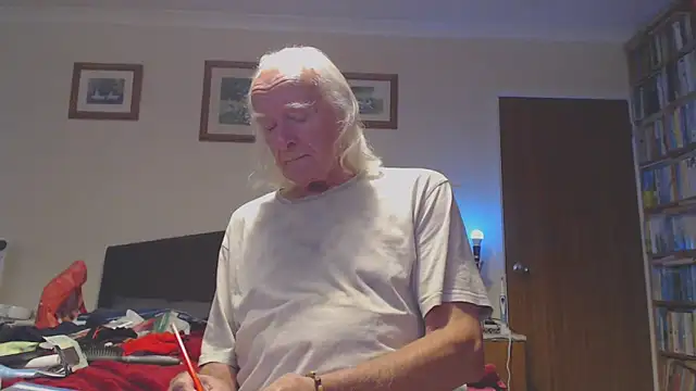 WaverlyKernow online show from October 8, 2025, 12:58 pm