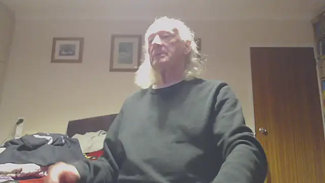 WaverlyKernow online show from December 14, 2025, 3:17 pm