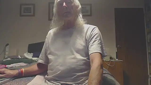 WaverlyKernow online show from April 26, 2026, 7:44 pm