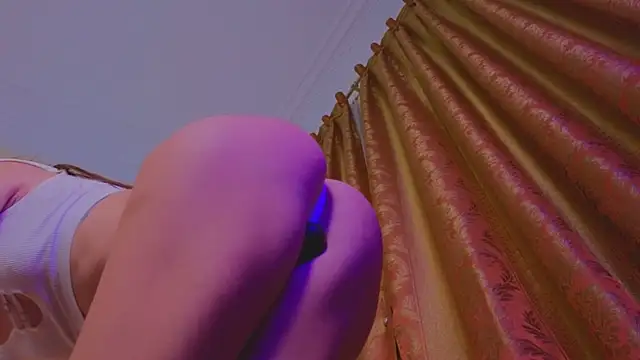 Real Tini online show from December 25, 2024, 6:19 pm