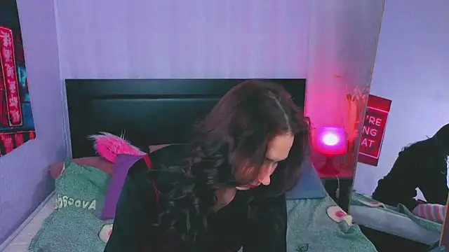 Snapshot of ArmiEri chatting on February 19, 2026, 1:01 am ArmiEri online show from February 19, 2026, 1:01 am