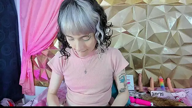 neeko princes online show from January 31, 2025, 12:18 pm