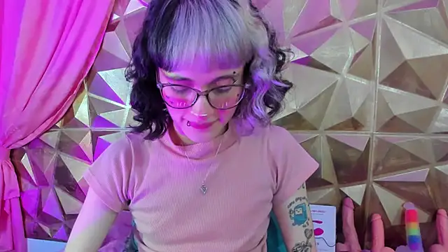 neeko princes online show from February 16, 2025, 3:27 pm