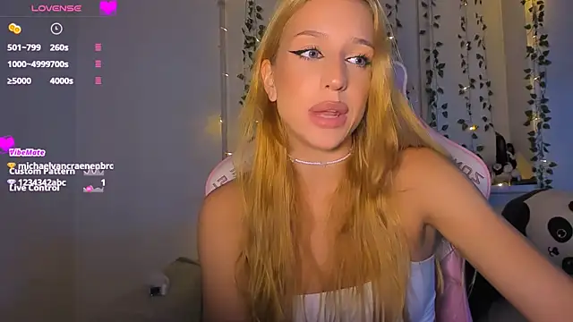 Snapshot of Anice_ chatting on July 20, 2026, 10:23 pm Anice online show from July 20, 2026, 10:23 pm