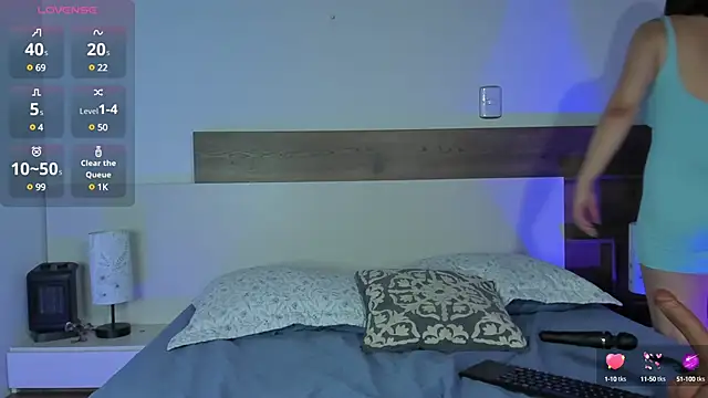 Snapshot of _fullmoon chatting on January 23, 2025, 12:57 am fullmoon online show from January 23, 2025, 12:57 am