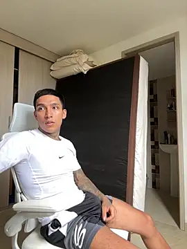 sendfer online show from October 8, 2025, 8:28 pm