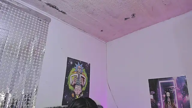 Snapshot of Megan_Miles02 chatting on December 16, 2024, 12:15 am Megan Miles02 online show from December 16, 2024, 12:15 am