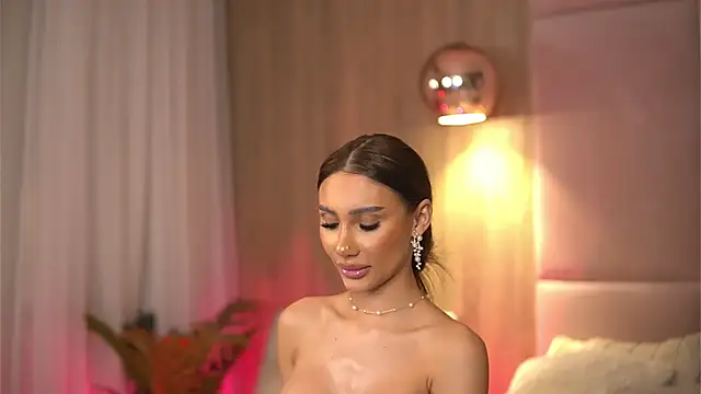 Snapshot of AvaHeath chatting on March 18, 2025, 1:32 am AvaHeath online show from March 18, 2025, 1:32 am