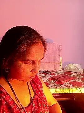 reemacouple007 online show from February 26, 2026, 7:51 am