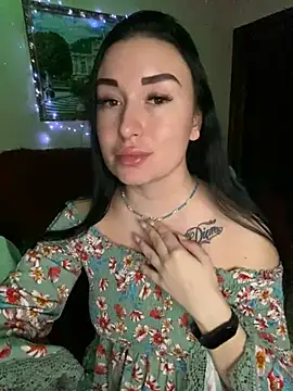 Roxana Bell online show from December 21, 2024, 6:34 pm