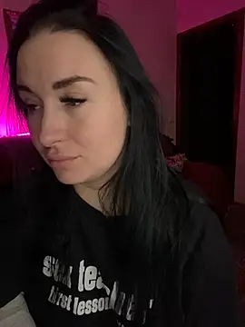 Roxana Bell online show from February 13, 2025, 8:13 pm