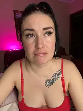 Roxana Bell online show from February 28, 2025, 7:14 pm