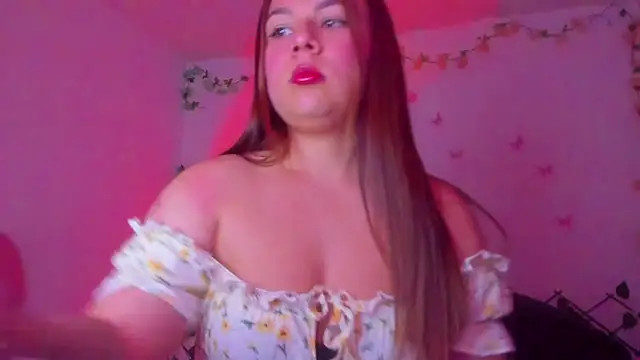 little tifanny82 online show from March 5, 2026, 6:26 pm