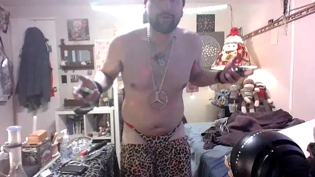 BobbyQ29 online show from December 15, 2025, 8:46 pm