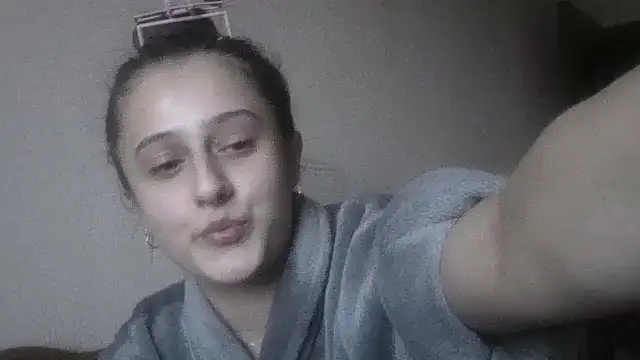 Caramel bunny online show from March 12, 2025, 1:08 pm