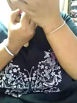 Snapshot of Ravina_patil1 chatting on January 10, 2025, 9:13 am Ravina patil1 online show from January 10, 2025, 9:13 am