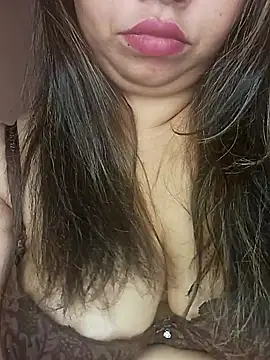 Snapshot of Ravina_patil1 chatting on February 12, 2025, 5:16 pm Ravina patil1 online show from February 12, 2025, 5:16 pm