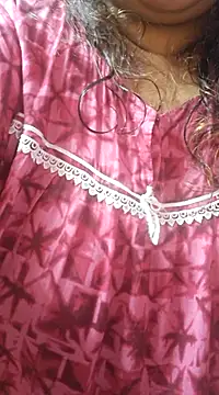 Snapshot of Ravina_patil1 chatting on March 11, 2025, 12:28 pm Ravina patil1 online show from March 11, 2025, 12:28 pm