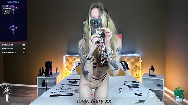 Snapshot of Mary_Xextra chatting on January 27, 2025, 3:58 am Mary Xextra online show from January 27, 2025, 3:58 am