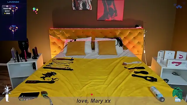 Snapshot of Mary_Xextra chatting on February 8, 2025, 1:11 am Mary Xextra online show from February 8, 2025, 1:11 am