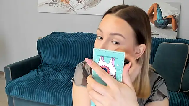 Mia shy1 online show from February 25, 2025, 7:20 am