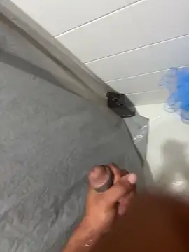 kingoqueens online show from October 9, 2025, 12:36 pm