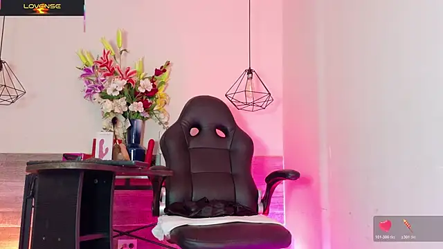 Scarlettt Ass online show from January 17, 2026, 5:05 pm