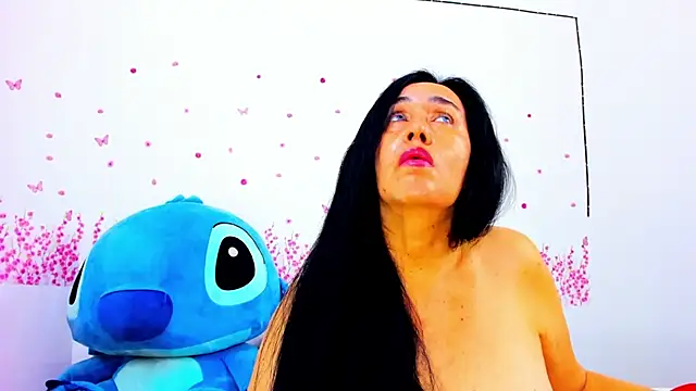 HorniestMilf online show from July 4, 2026, 9:32 pm