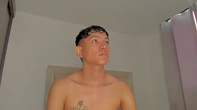 JulianRose 1 online show from April 18, 2026, 11:58 am