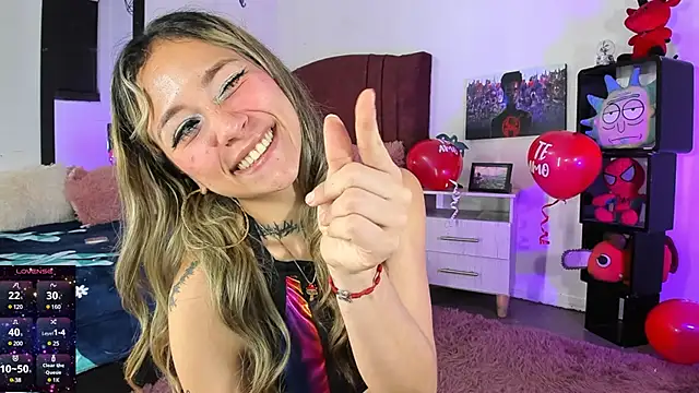 alisson zafiro  online show from February 18, 2025, 2:59 am