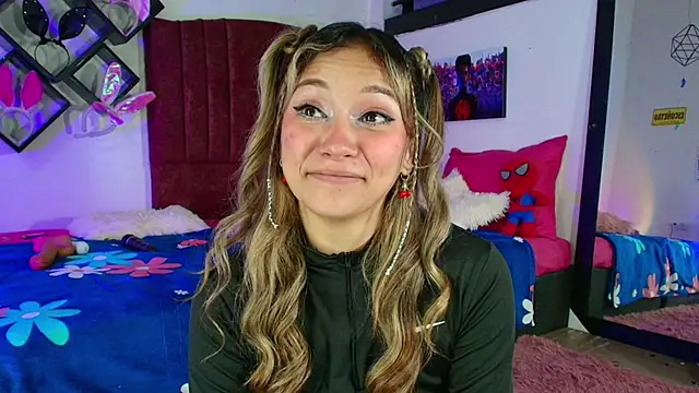 alisson zafiro  online show from February 22, 2025, 9:23 am