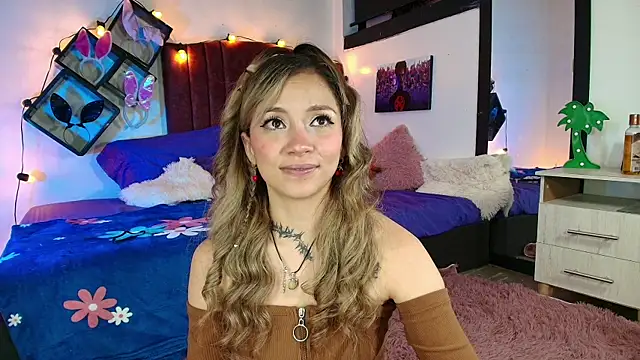 alisson zafiro  online show from March 7, 2025, 9:18 am