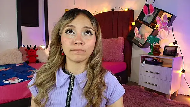 alisson zafiro  online show from March 11, 2025, 9:34 am