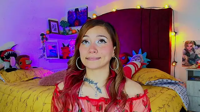 alisson zafiro  online show from November 26, 2025, 3:18 am