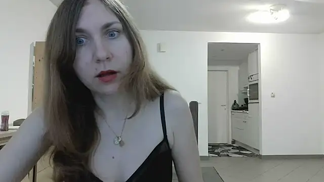 Snapshot of JasmineGlamour chatting on May 3, 2026, 7:09 pm JasmineGlamour online show from May 3, 2026, 7:09 pm