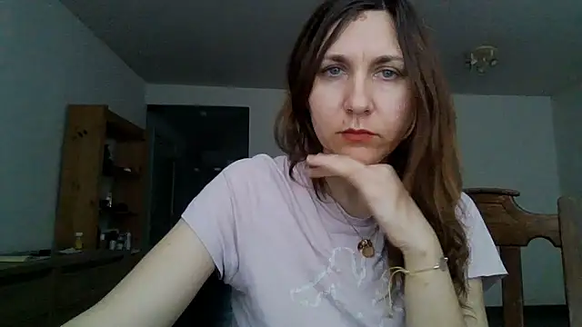 Snapshot of JasmineGlamour chatting on May 7, 2026, 6:02 pm JasmineGlamour online show from May 7, 2026, 6:02 pm