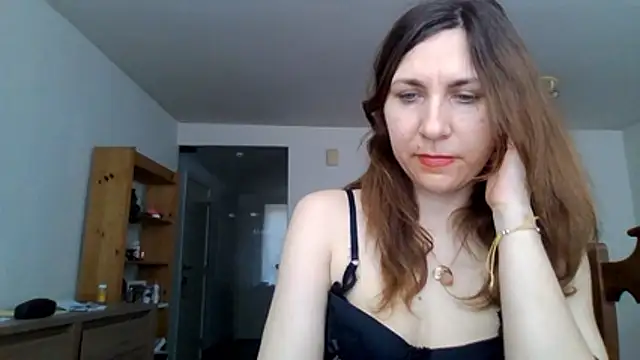 Snapshot of JasmineGlamour chatting on May 25, 2026, 3:07 pm JasmineGlamour online show from May 25, 2026, 3:07 pm
