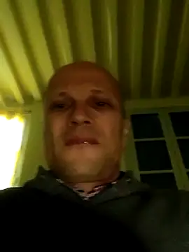 wedge75 online show from October 13, 2025, 9:42 am