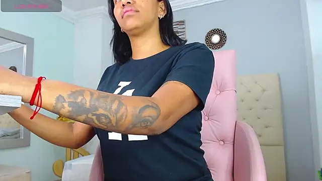 Snapshot of Kristel_lee chatting on February 2, 2025, 1:41 pm Kristel lee online show from February 2, 2025, 1:41 pm