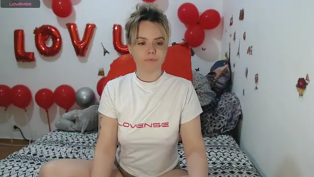 hotmilf4uxxx online show from March 14, 2026, 10:10 am