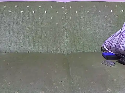 zormen355 online show from December 3, 2025, 5:44 pm