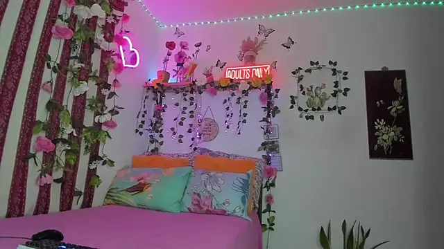 anasttacia 210 online show from December 4, 2025, 1:04 am