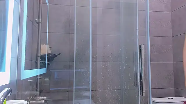 Snapshot of Melanie_Angel chatting on January 29, 2025, 5:35 pm Melanie Angel online show from January 29, 2025, 5:35 pm